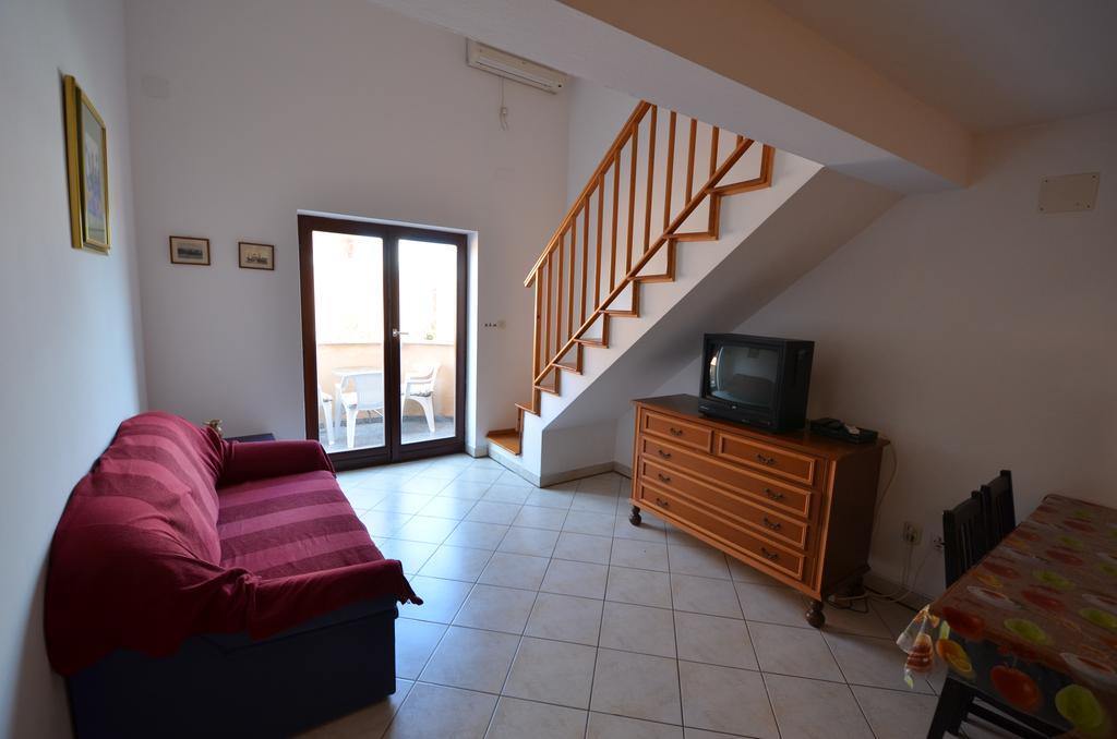 Apartments Villa Bartol Pula Room photo