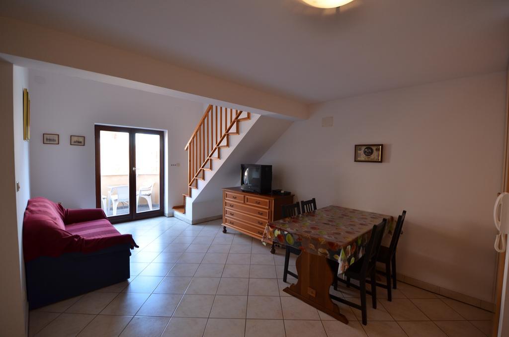 Apartments Villa Bartol Pula Room photo